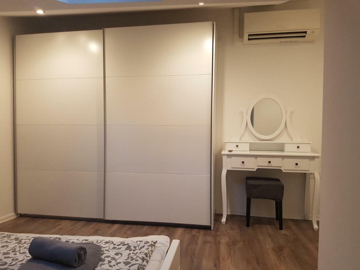 Apartment Ida コペル エクステリア 写真